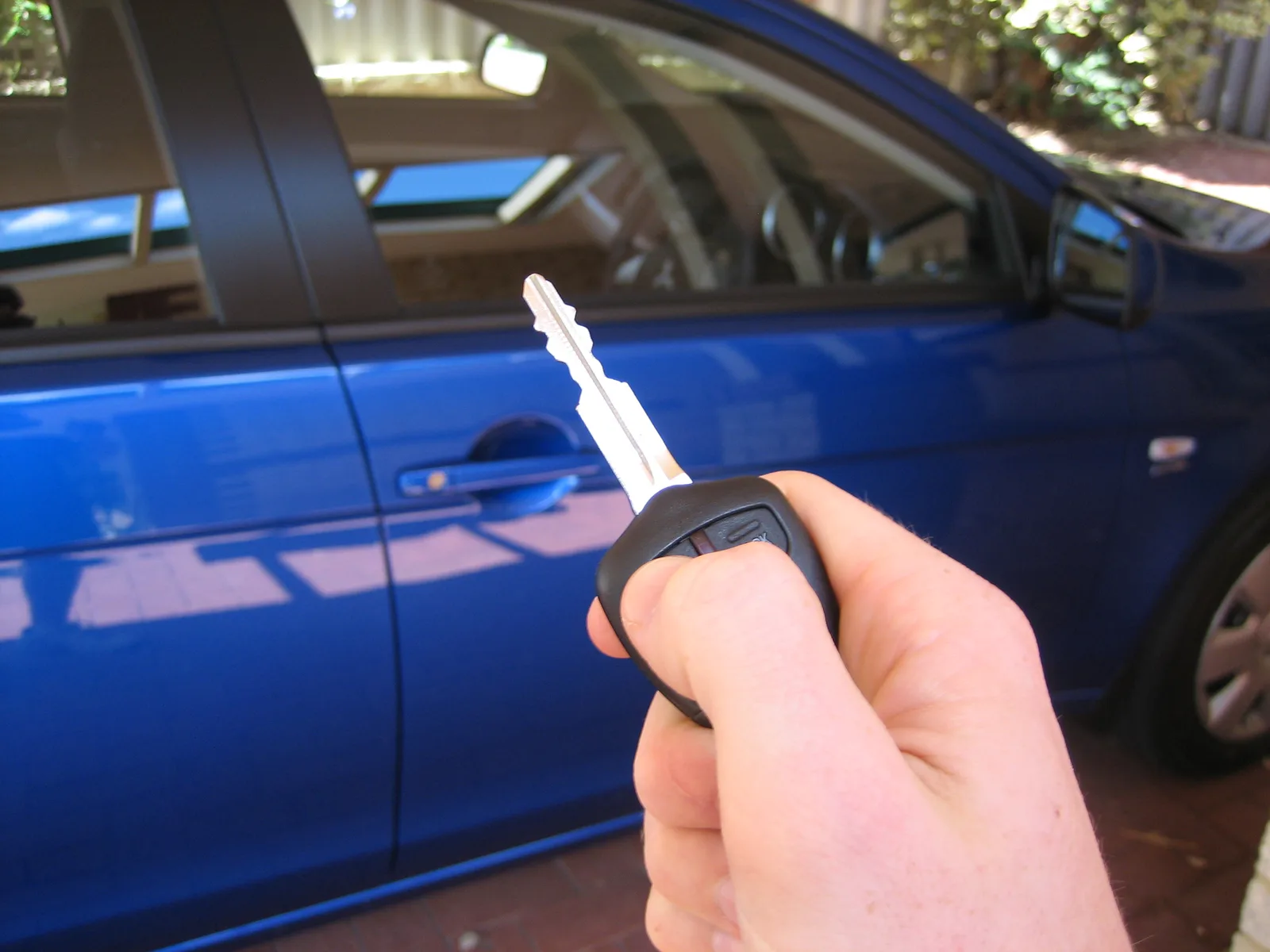 Alarme voiture 2026 : prix, installation et systèmes antivol