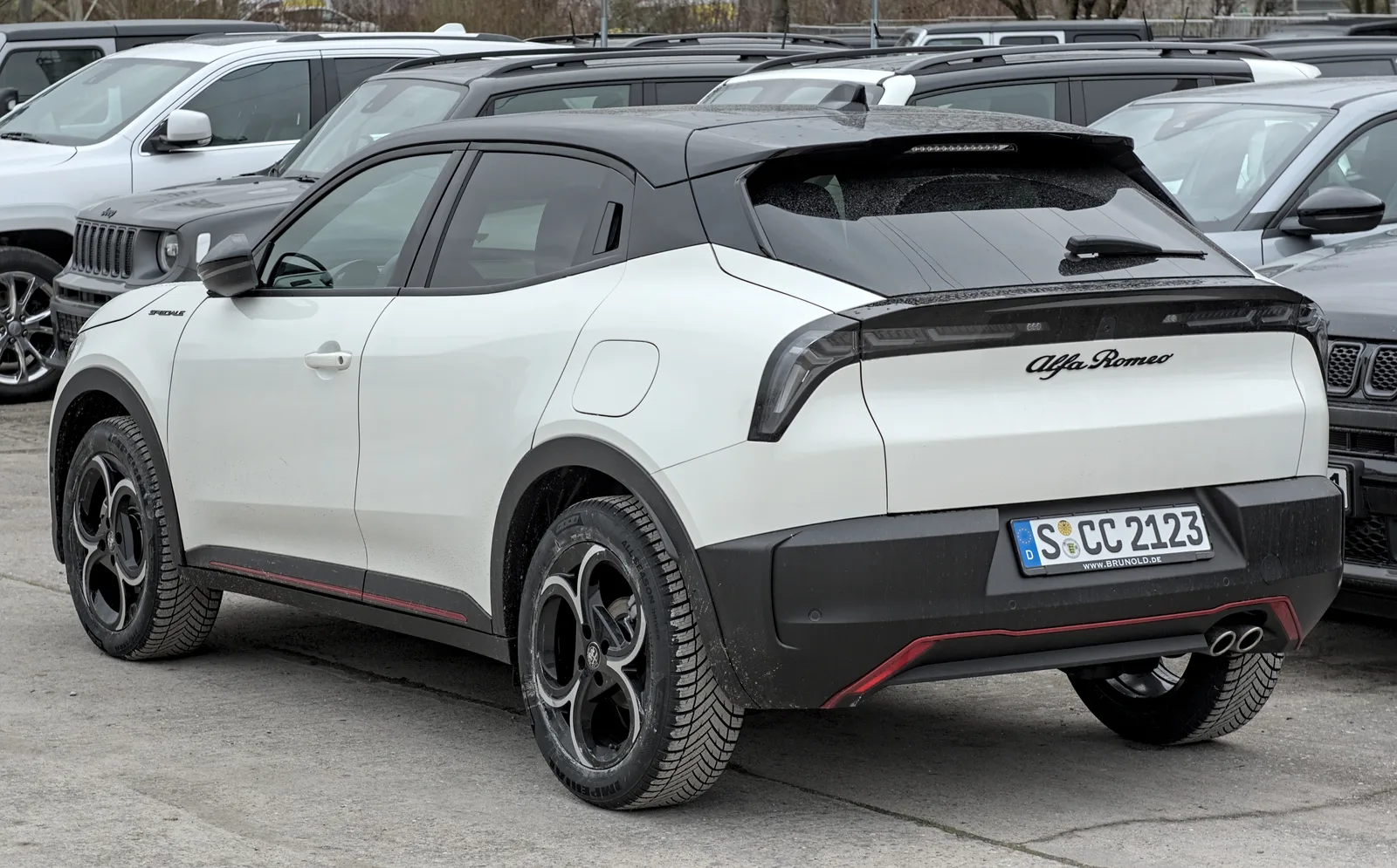 Alfa Romeo Junior 2026 : prix, fiche technique et avis complet