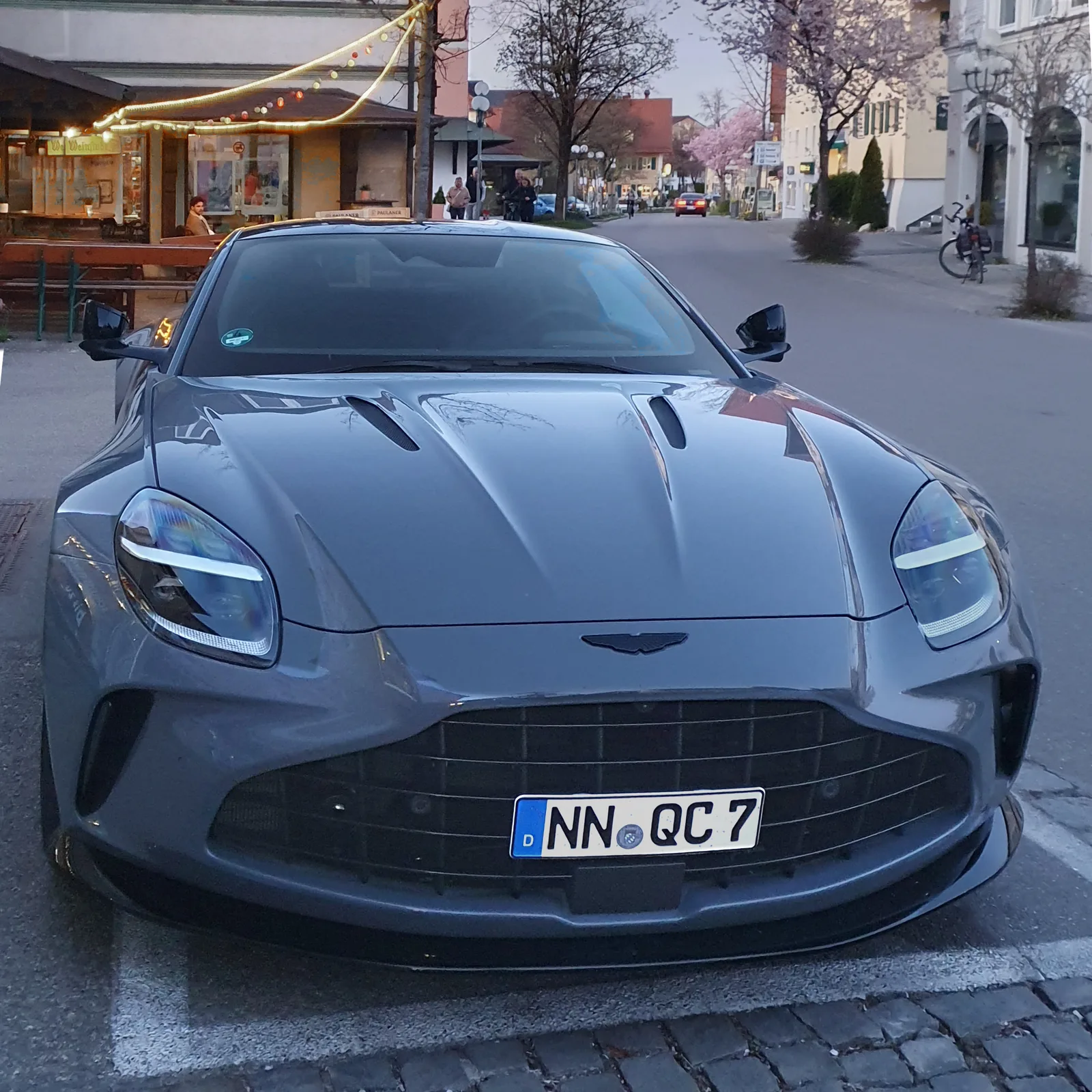 Aston Martin Vantage 2026 : prix, fiche technique et avis