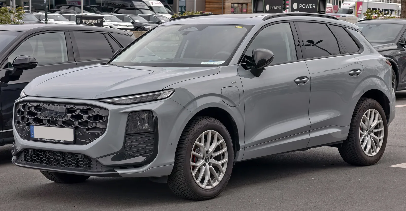 Remplacer son SUV diesel en 2026 : électrique premium ou hybride rechargeable ?