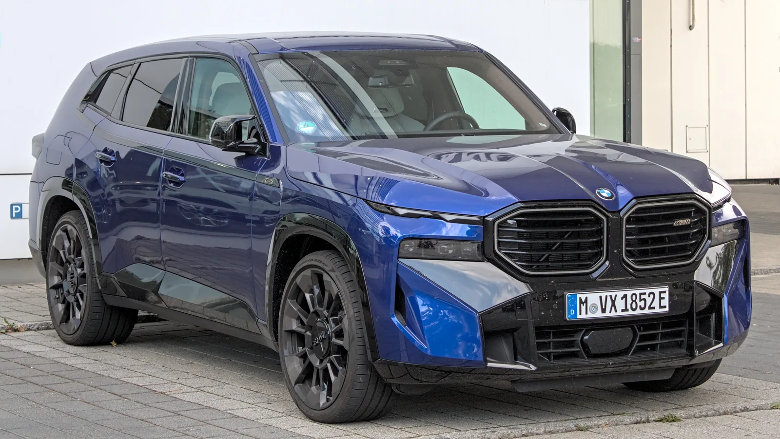 BMW XM 2026 : prix, fiche technique et avis du SUV M hybride