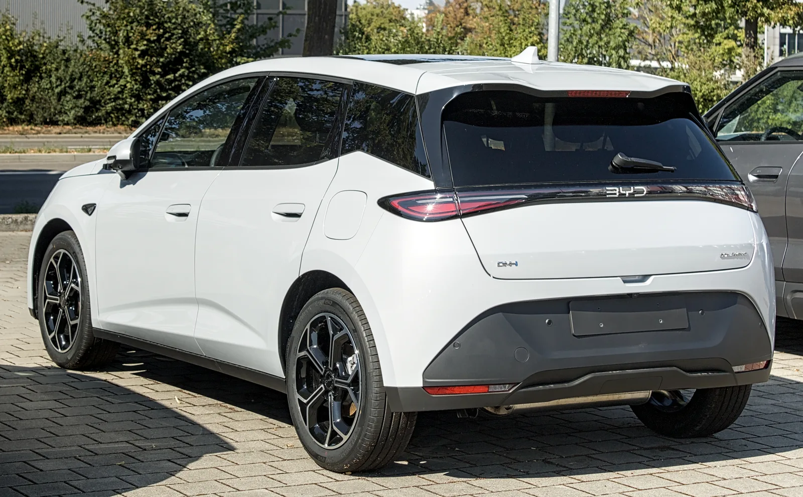 BYD Dolphin G DM-i 2026 : prix dès 23 990 €, avis complet