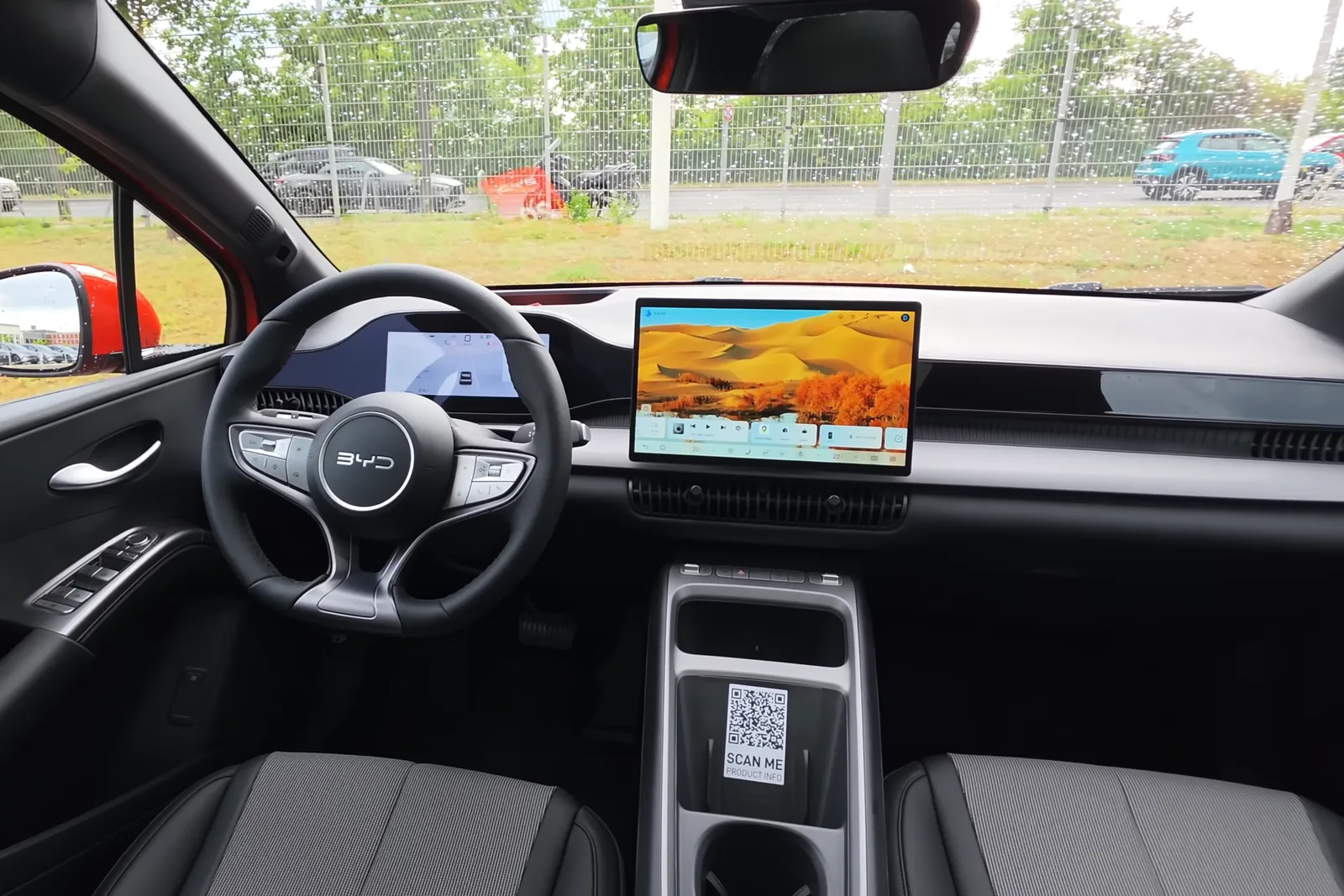 BYD Dolphin G DM-i 2026 tableau de bord intérieur écran tactile volant multifonction