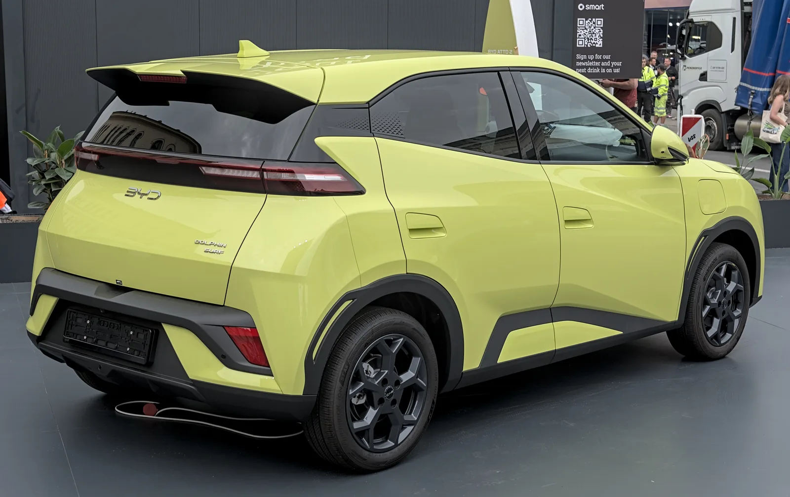 BYD Dolphin Surf 2026 présentée au salon IAA Mobility vue trois quarts avant