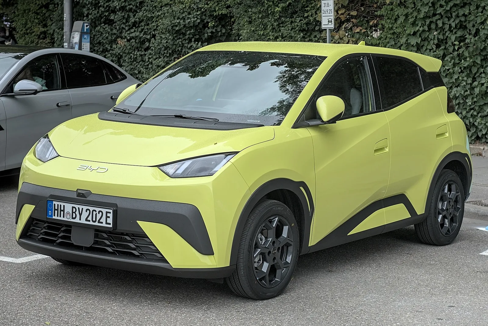 Petite voiture électrique : quelle finition choisir en 2026 ? Entrée, milieu ou haut de gamme