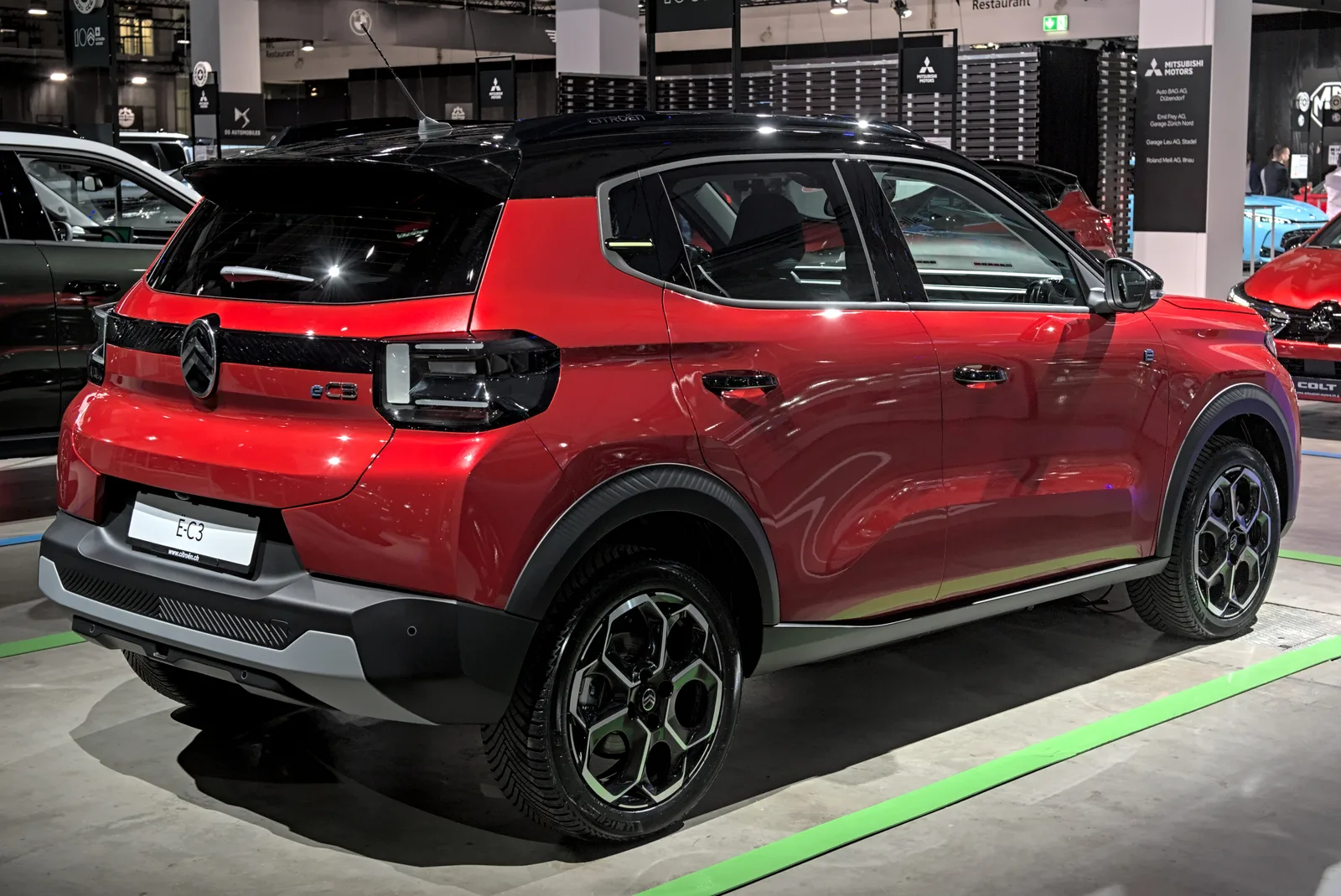 Citroën ë-C3 électrique 2024 Salon Auto Zurich trois quarts avant gris citadine électrique 326 km WLTP
