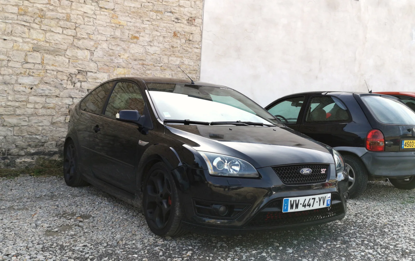 Ford Focus ST extérieur vue dynamique ligne sportive