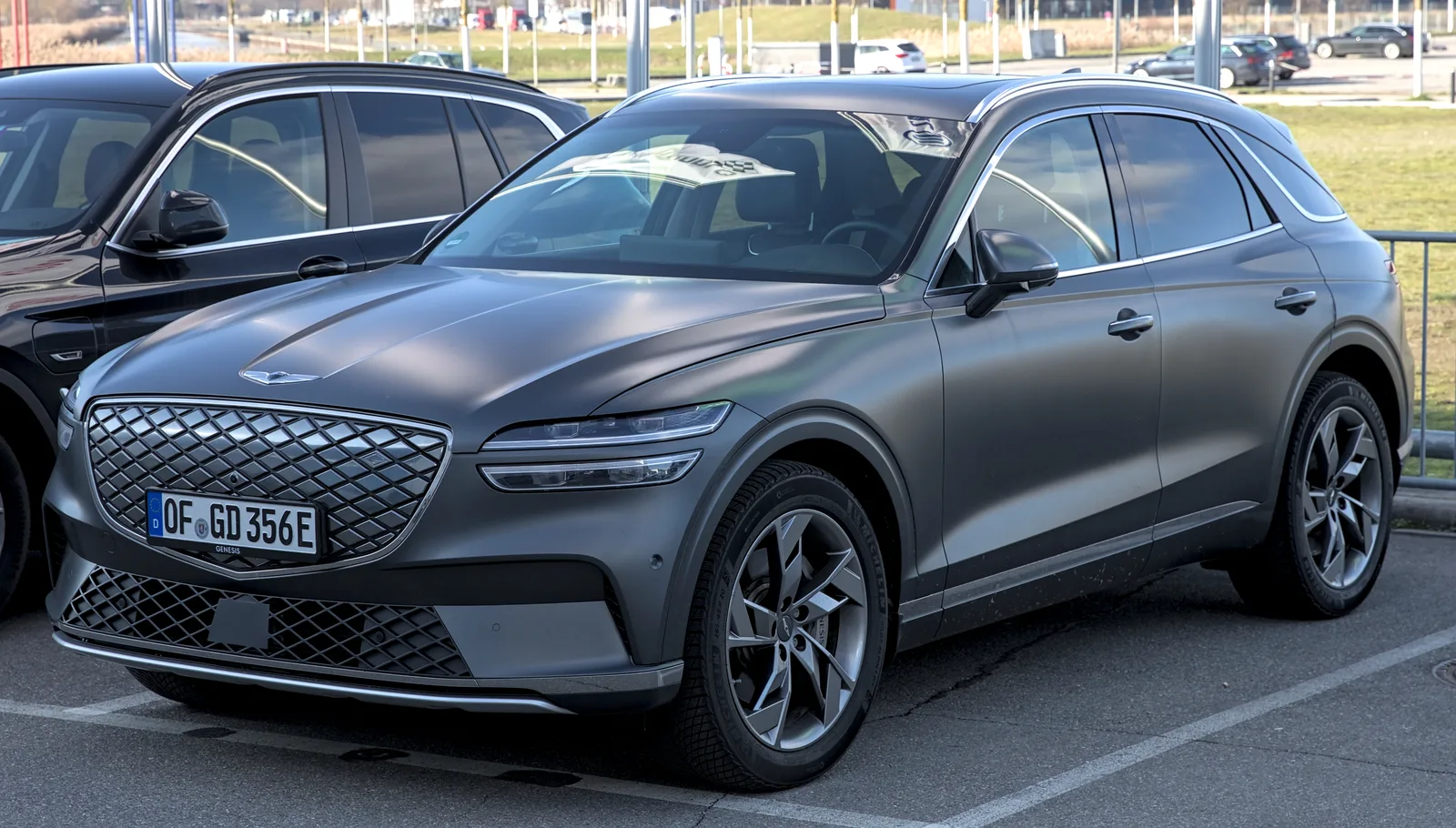 Genesis GV70 2026 vue extérieure profil SUV électrique premium en concession