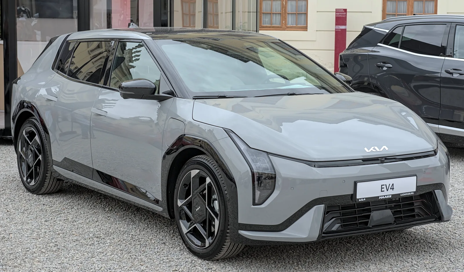 Kia EV4 2026 : prix dès 38 290 €, autonomie 630 km, avis