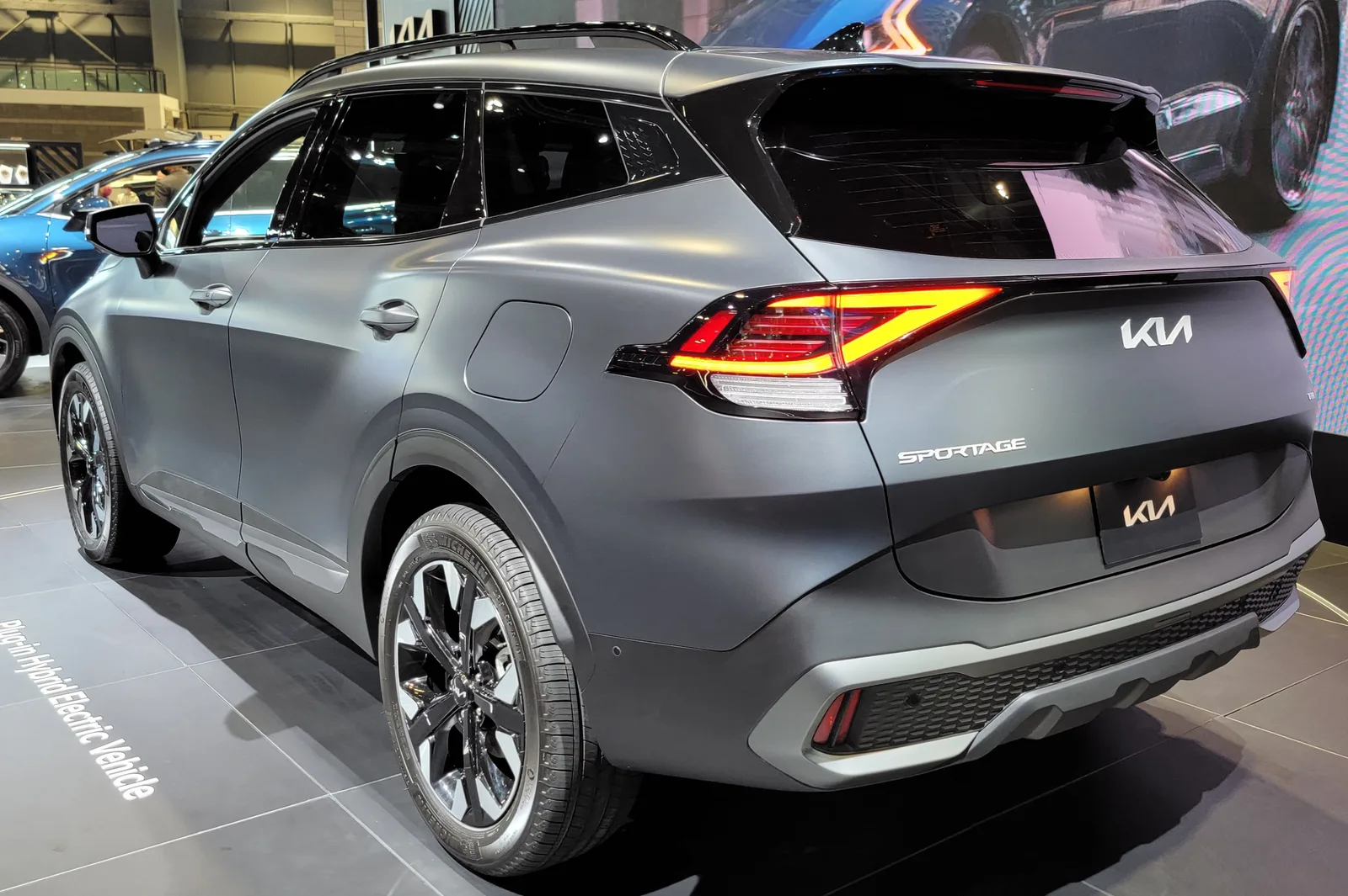 Kia Sportage Plug-in Hybrid 2026 gris — PHEV 70 km d'autonomie électrique