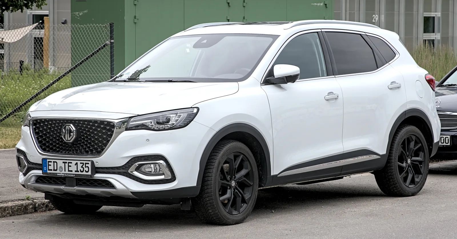 MG eHS 2026 : prix, autonomie électrique et fiche technique