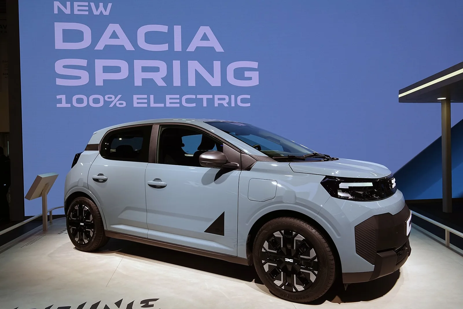 Dacia Spring 2026 : prix dès 17 900 €, autonomie 250 km, avis ...