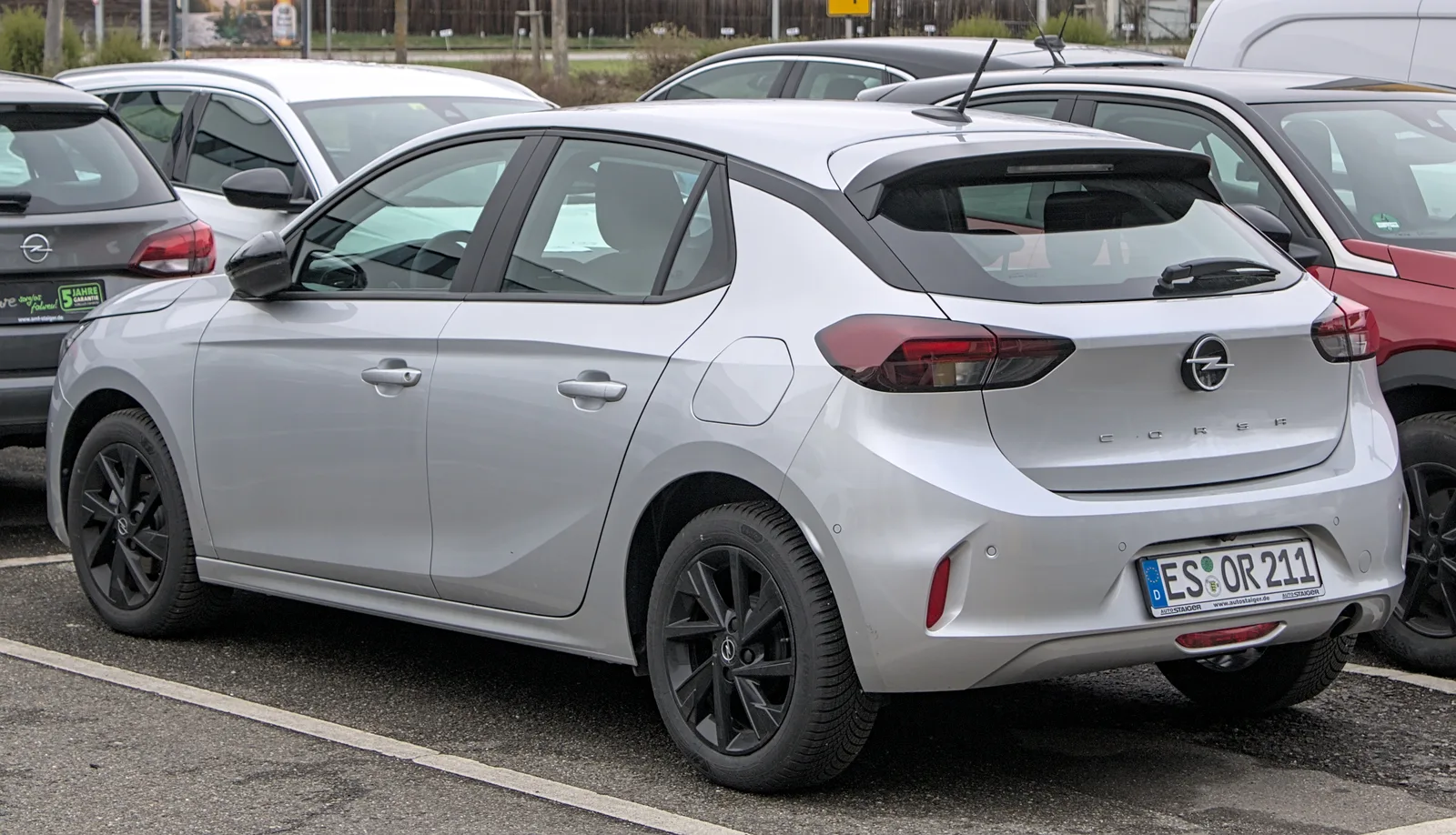 Opel Corsa 2026 profil latéral blanc nacré citadine 5 portes Opel 2026