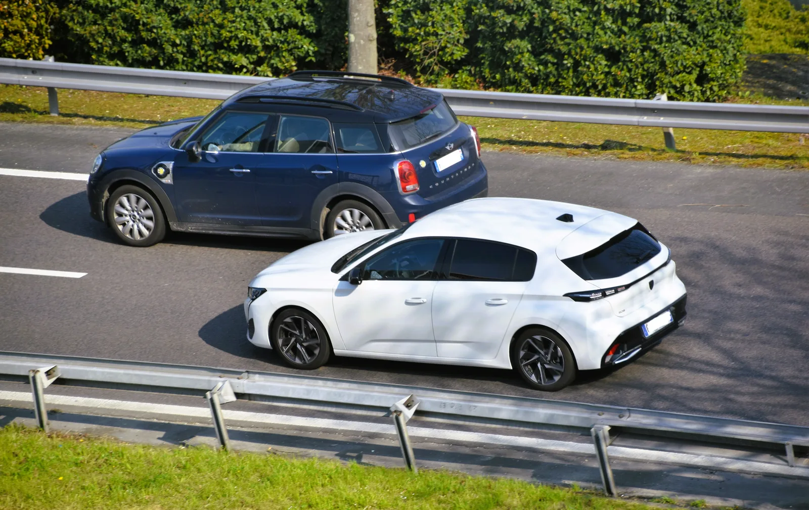 Peugeot e-308 2026 : prix, autonomie 420 km et avis complet