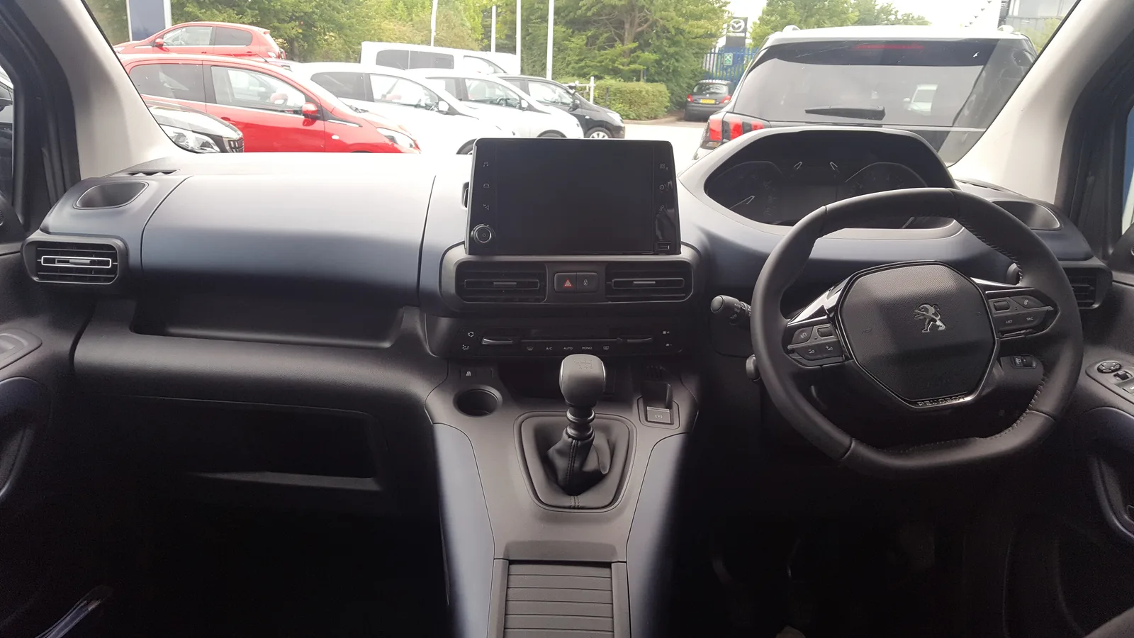 Peugeot Rifter 2026 intérieur habitacle modulable sièges rabattables