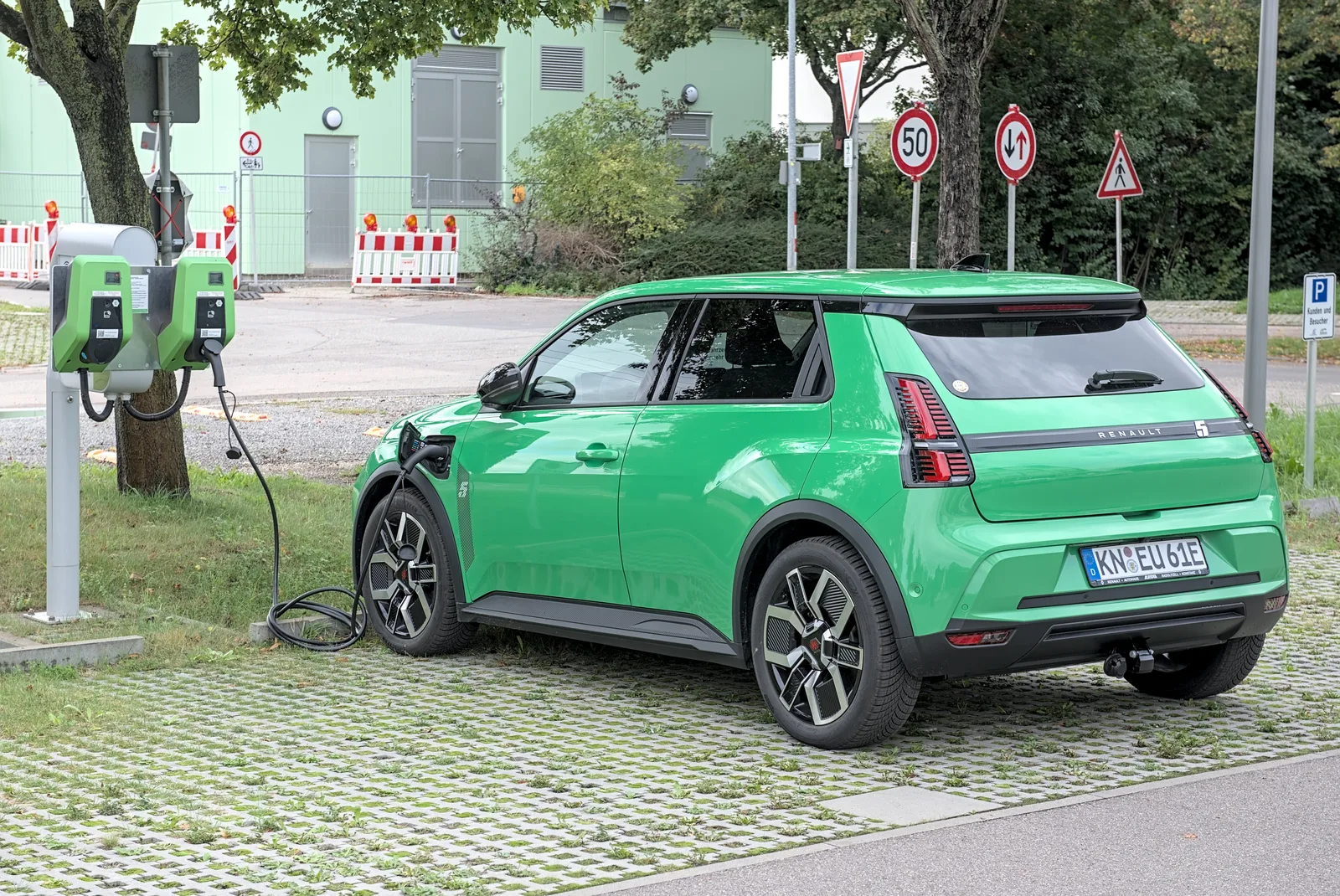 Quelles voitures électriques sont fabriquées en France en 2026 ? Liste et prix