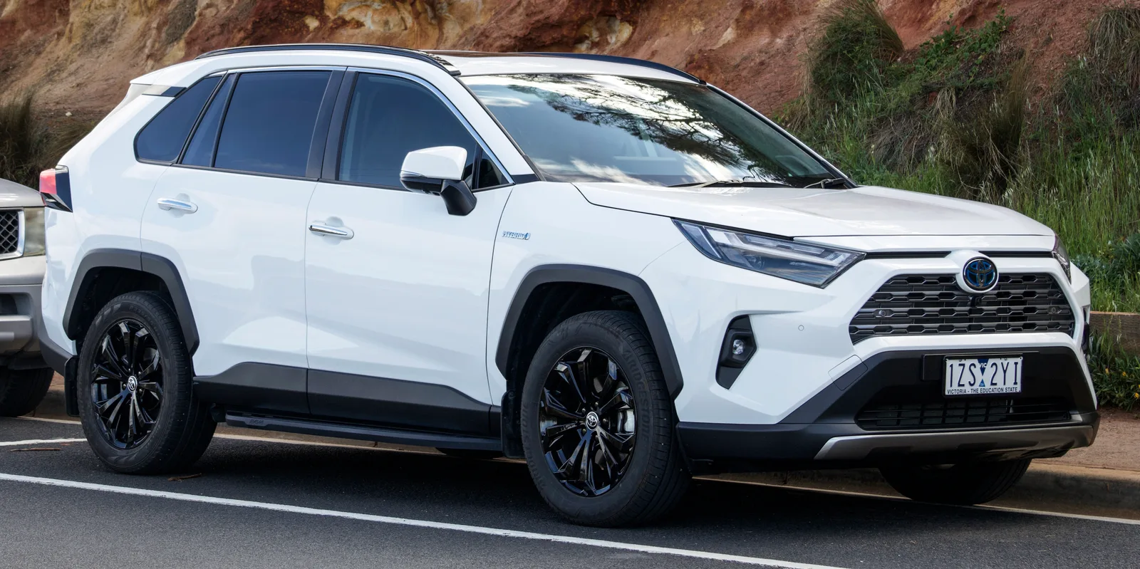 Toyota RAV4 hybride 2026 : prix, fiche technique et avis complet