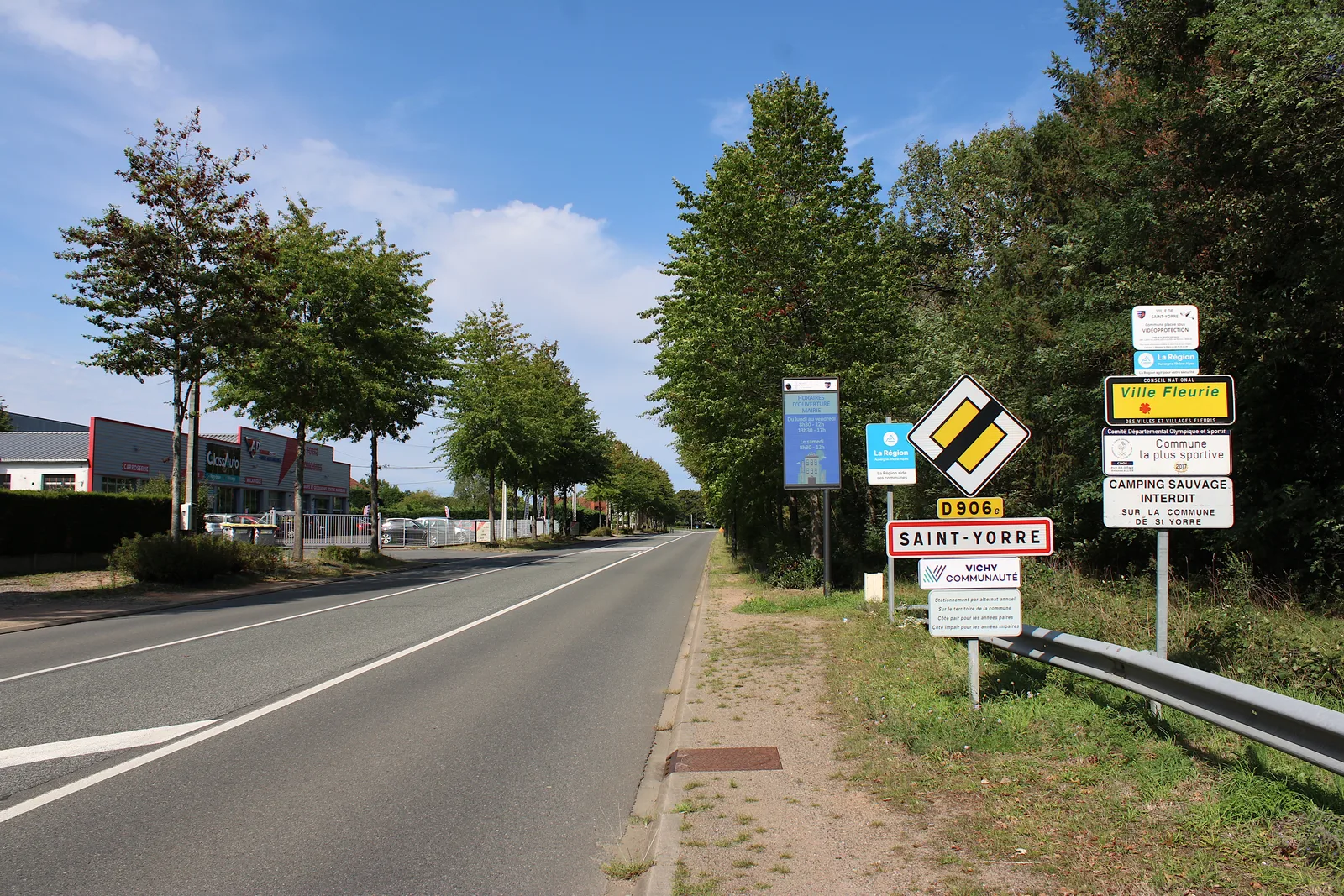 Entrée agglomération France panneau ville limitation vitesse 50 km/h route