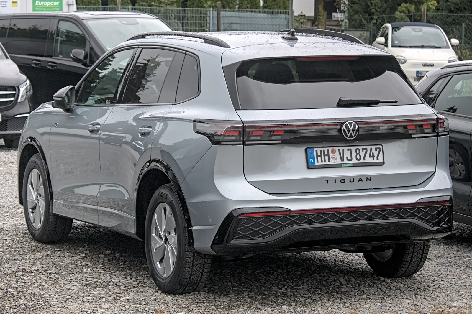 Volkswagen Tiguan 2026 R-Line vue latérale — finition sportive SUV Volkswagen