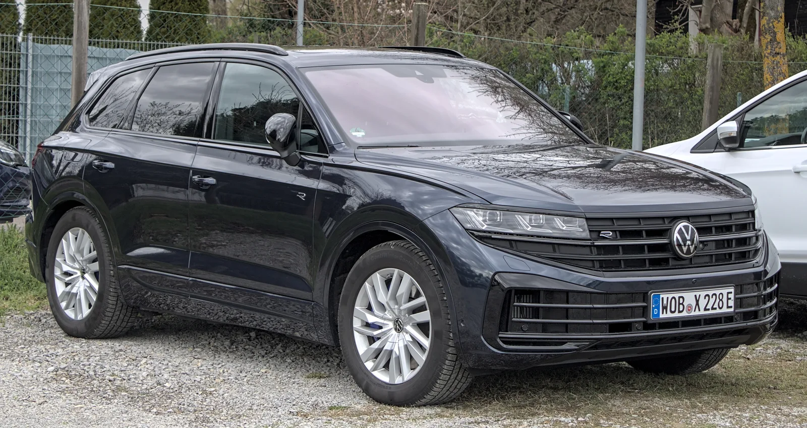 Volkswagen Touareg R 2026 — vue dynamique