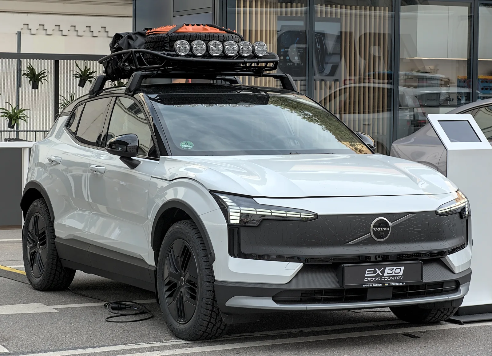 Volvo EX30 Cross Country présenté à l'IAA Munich 2025 vue avant